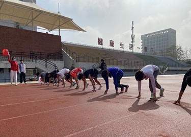 安徽新华学院首届《全国学生体质健康标准》测试运动会在祥云体育场成功举办