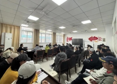 体育教研室召开期中教学会议