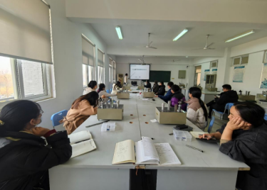 物理教研室开展“低温等离子体概述及其应用”专题讲座