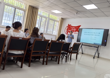 数学教研室王兴龙博士开展“模糊分维及其在郯-庐大断裂南段地震预测中的应用”学术讲座
