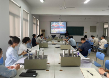 物理教研室李慧杰博士开展“磁性测量原理与前沿方法”专题学术讲座